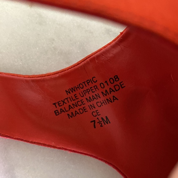 NEW NINE WEST Slingback Peep Toe Satin Heeled Sandals Size 7 1/2 M ❤️ - Picture 12 of 17